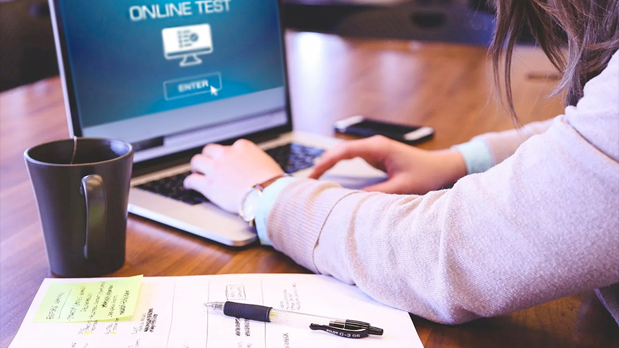 بهترین راهکارها برای ارزیابی آموزش آنلاین در ایران